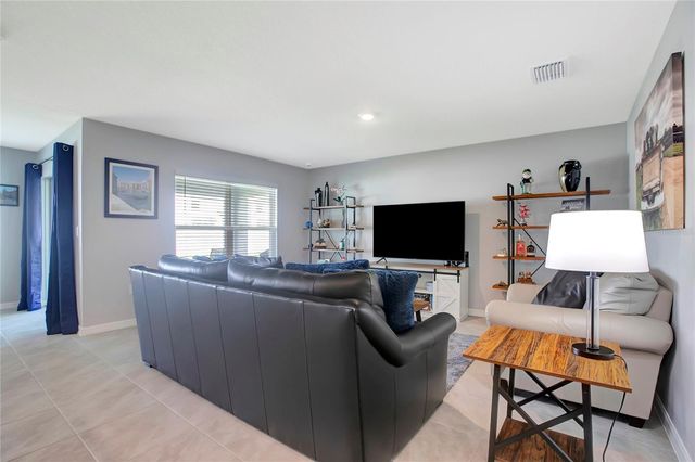 9206 MISSION BAY PLACE, Tampa, FL 33637