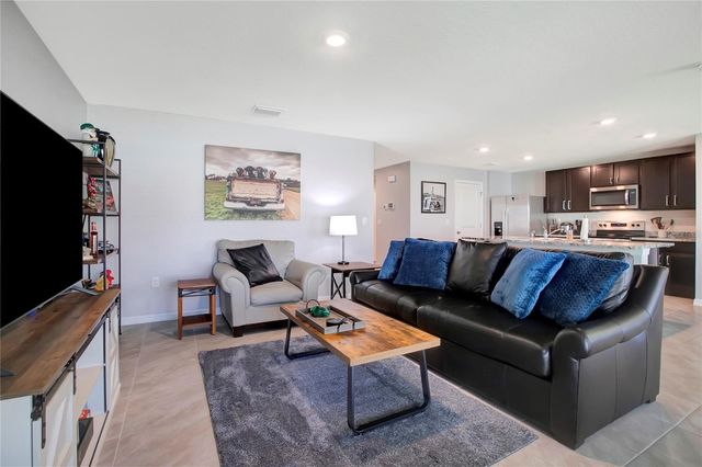 9206 MISSION BAY PLACE, Tampa, FL 33637