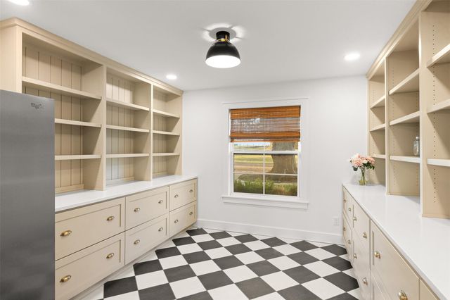 351 Pleasant Hill School Road, Brenham, TX 77833