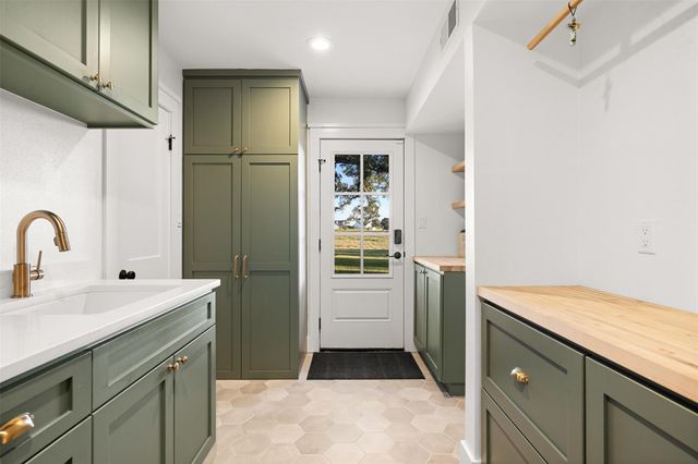 351 Pleasant Hill School Road, Brenham, TX 77833