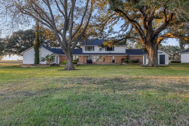 351 Pleasant Hill School Road, Brenham, TX 77833