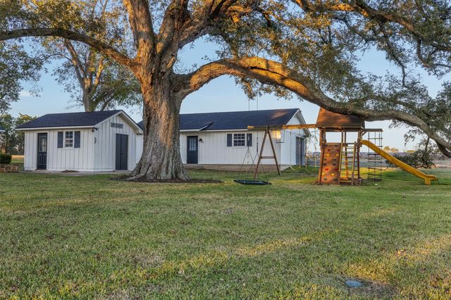 351 Pleasant Hill School Road, Brenham, TX 77833