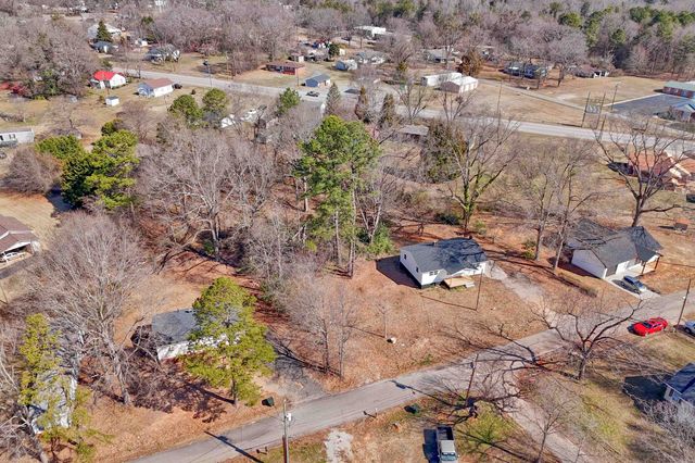 211 Rhode Island Circle, Chesnee, SC 29323