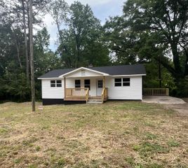 211 Rhode Island Circle, Chesnee, SC 29323