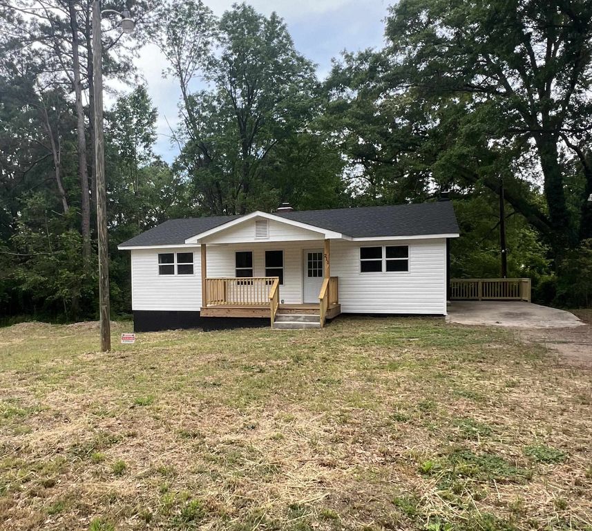 211 Rhode Island Circle, Chesnee, SC 29323
