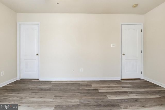 371 DICKENS DR, Lancaster, PA 17603