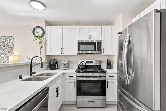 2711 Advancement Avenue, North Las Vegas, NV 89031