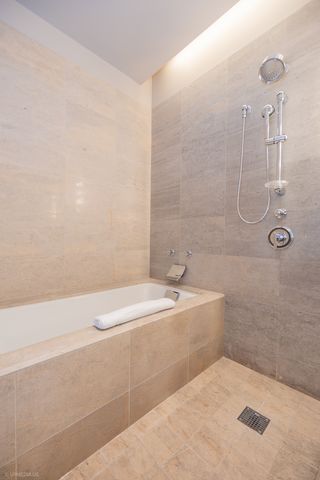 401 N WABASH Avenue 2310, Chicago, IL 60611