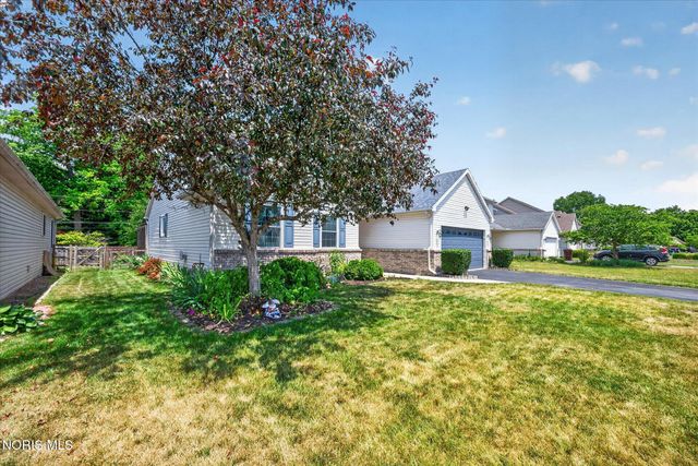 6930 Clearview Cove, Holland, OH 43528