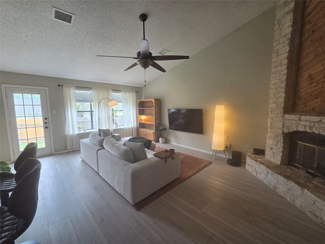1604 Kimmerling LN, Austin, TX 78758