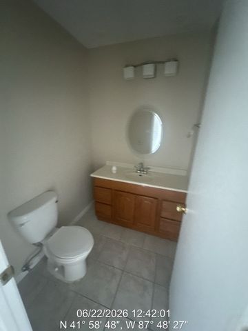 7229 W Higgins Avenue 504, Chicago, IL 60656