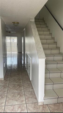 549 W 68th Street 4, Hialeah, FL 33014