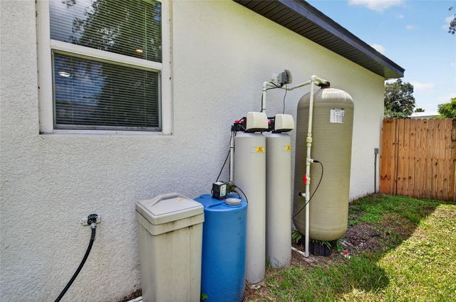 1462 5TH AVENUE, Deland, FL 32724