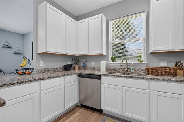 1462 5TH AVENUE, Deland, FL 32724
