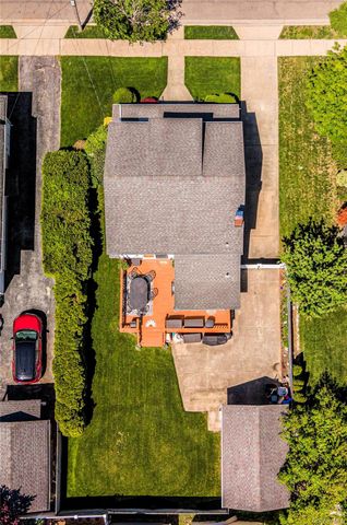 84 Woodlawn Avenue, Valley Stream, NY 11581