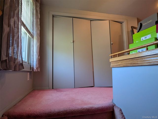 84 Woodlawn Avenue, Valley Stream, NY 11581