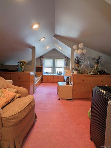 84 Woodlawn Avenue, Valley Stream, NY 11581