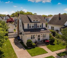 84 Woodlawn Avenue, Valley Stream, NY 11581