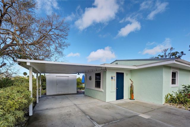 24 S OXFORD DRIVE, Englewood, FL 34223