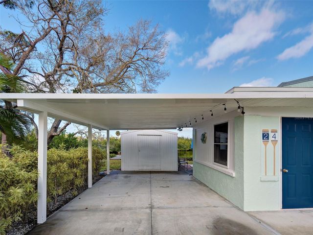 24 S OXFORD DRIVE, Englewood, FL 34223