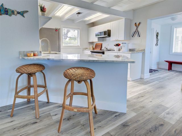 24 S OXFORD DRIVE, Englewood, FL 34223