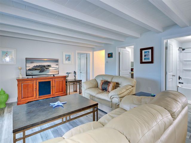 24 S OXFORD DRIVE, Englewood, FL 34223