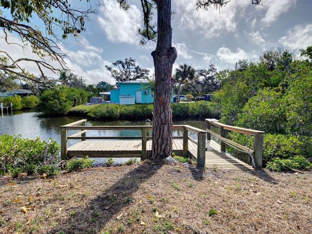 24 S OXFORD DRIVE, Englewood, FL 34223