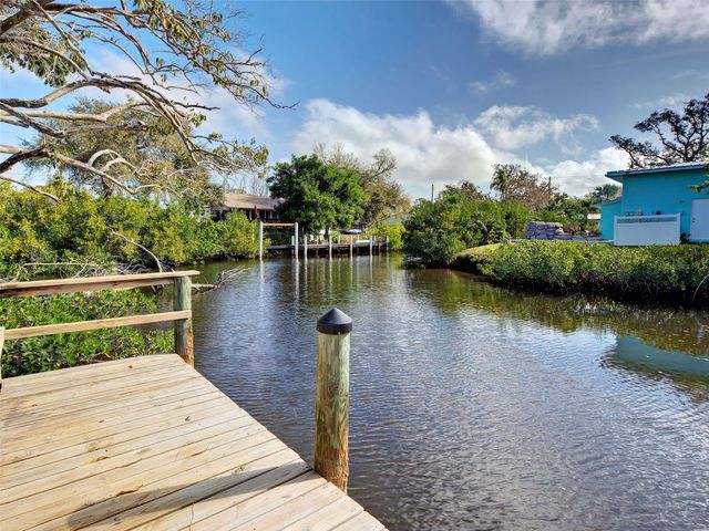 24 S OXFORD DRIVE, Englewood, FL 34223