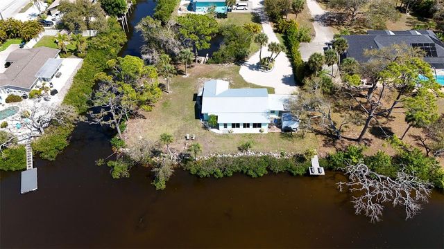 24 S OXFORD DRIVE, Englewood, FL 34223
