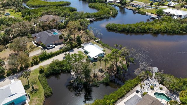 24 S OXFORD DRIVE, Englewood, FL 34223