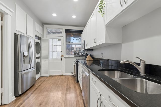 1369 E 52nd Street 1, Chicago, IL 60615