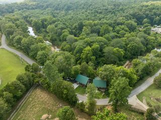 6823 Piney River Rd, N, Bon Aqua, TN 37025