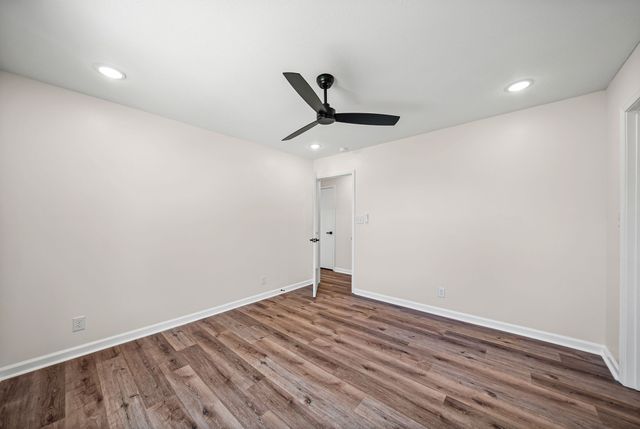 922 Martin St, Clarksville, TN 37040