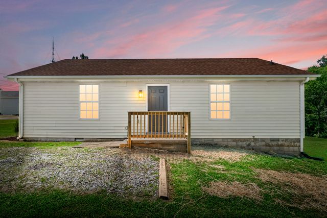 922 Martin St, Clarksville, TN 37040