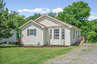 922 Martin St, Clarksville, TN 37040