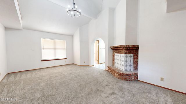 4396 LOMA DE LUNA Drive, El Paso, TX 79934