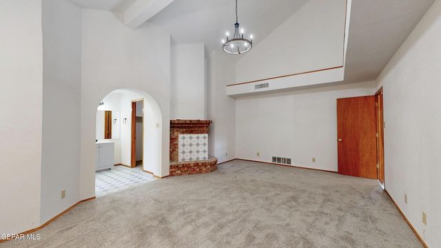 4396 LOMA DE LUNA Drive, El Paso, TX 79934