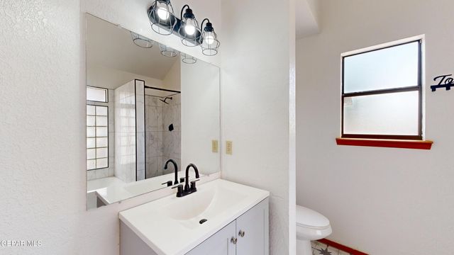 4396 LOMA DE LUNA Drive, El Paso, TX 79934