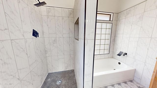 4396 LOMA DE LUNA Drive, El Paso, TX 79934