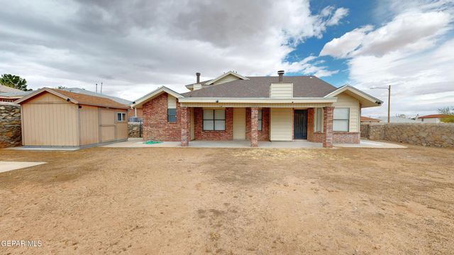 4396 LOMA DE LUNA Drive, El Paso, TX 79934