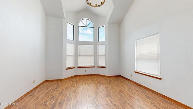 4396 LOMA DE LUNA Drive, El Paso, TX 79934