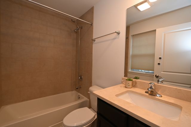 8602 Ferris Avenue, Morton Grove, IL 60053