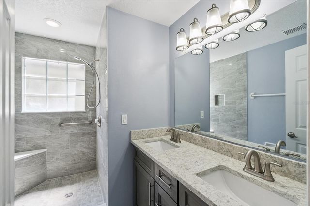 2007 ROYAL BAY BOULEVARD 144, Kissimmee, FL 34746