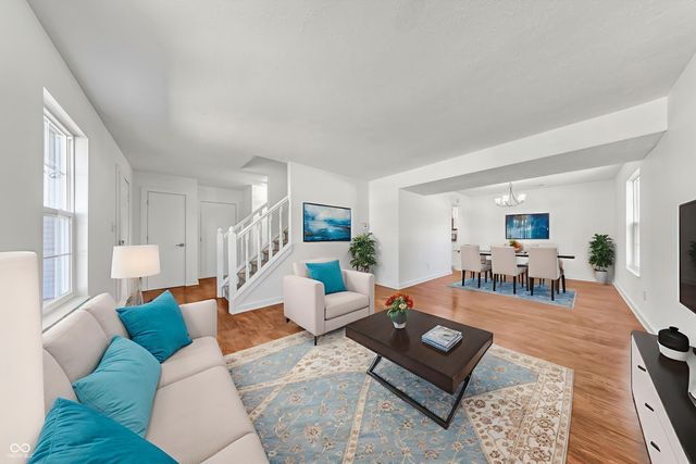 8841 Glass Chimney Lane, Fishers, IN 46037