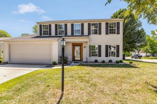 8841 Glass Chimney Lane, Fishers, IN 46037