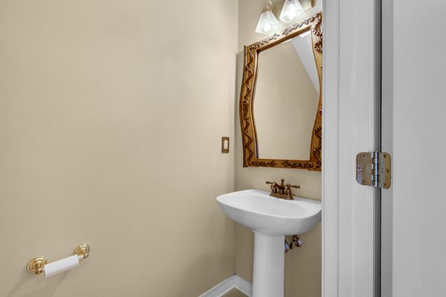 880 Brande Court, Shalimar, FL 32579