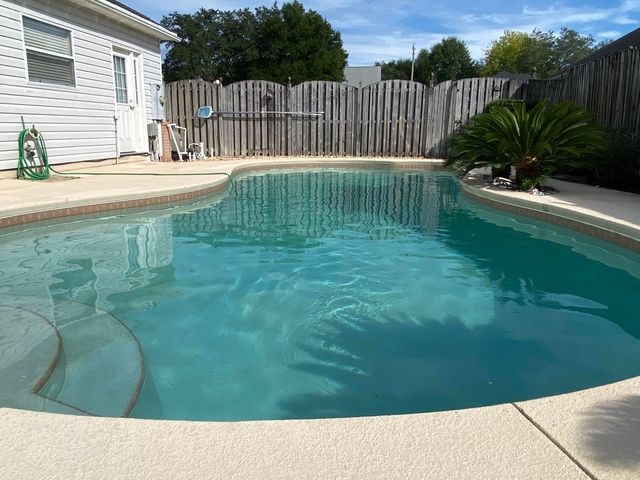 880 Brande Court, Shalimar, FL 32579