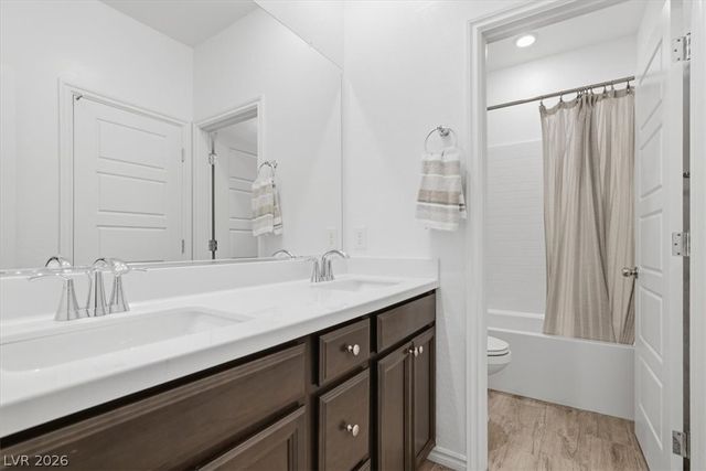 3935 Henny Avenue, Las Vegas, NV 89141