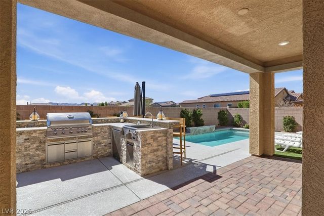 3935 Henny Avenue, Las Vegas, NV 89141