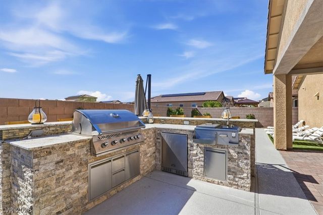 3935 Henny Avenue, Las Vegas, NV 89141